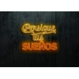 Neón Led "Persigue tus sueños"lightsandwires