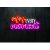 Neón Led "Enjoy every moment"lightsandwires