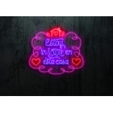 Neón Led "Estoy in love en esta casa"lightsandwires