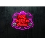 Neón Led "Estoy in love en esta casa"lightsandwires