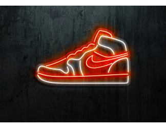 neon led en forma de bota Nike con base metacrilato