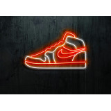 neon led en forma de bota Nike con base metacrilato