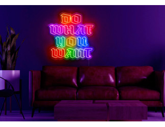 Rotulo neon led con diferentes colores de luz.