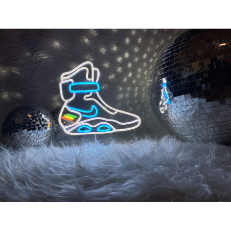 LAMPANEÓN "BOTA NIKE"
