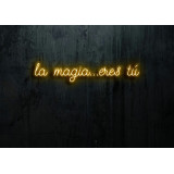 Neon led Flex con base metacrilato bordeado