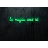 Neon led Flex con base metacrilato bordeado