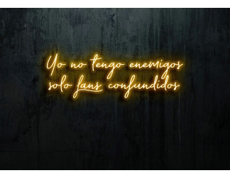 Neón  led frase con base metacrilato bordeados en dos líneas