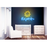 Neón led con corte metacrilato bordeado y tira de neon led flex.