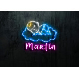Neón led con corte metacrilato bordeado y tira de neon led Flex.
