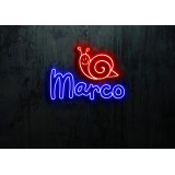 Neón led con corte metacrilato bordeado y tira de neon led Flex. ROTULO