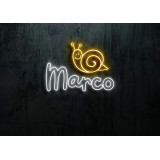 Neón led con corte metacrilato bordeado y tira de neon led Flex. ROTULO