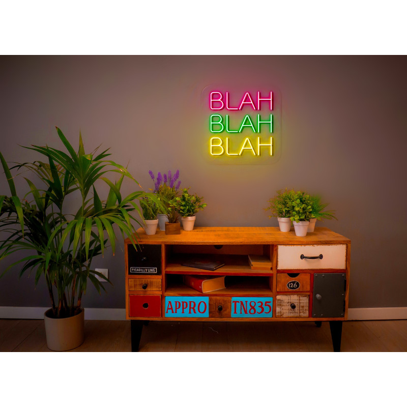 neon led blah blah, color rosa, verde y amarillo, lightsandwires